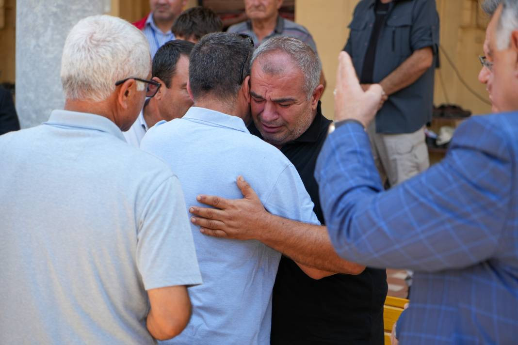 Gabar Dağı'nda ölen mühendise son veda! Petrol sahasında sondaj kulesi devrilmişti - Resim: 16